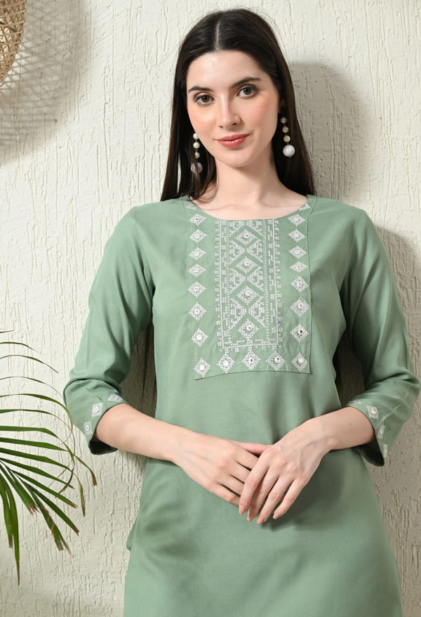 Women Rayon Kurta Set with Embroidery Work
