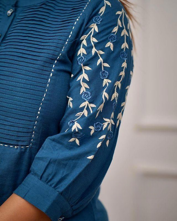 Teal Blue Kurta Set With Embroidery & Pintuck Detailing