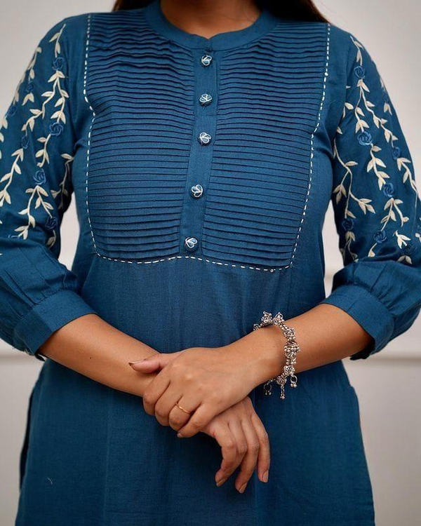 Teal Blue Kurta Set With Embroidery & Pintuck Detailing