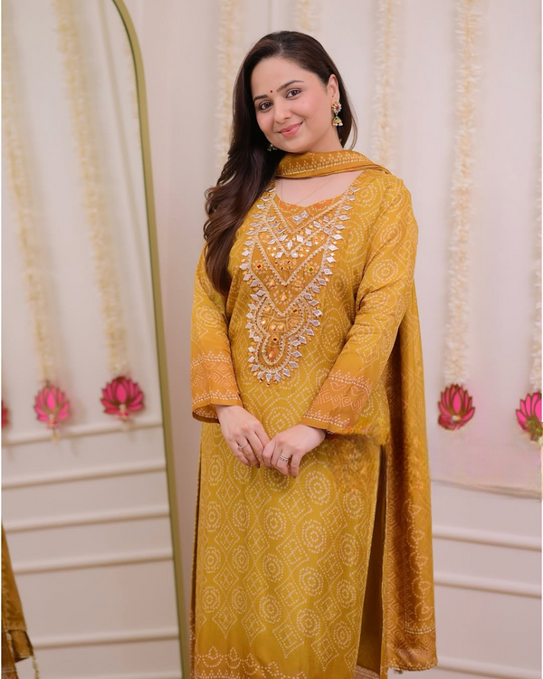 Kurta Set With Fancy Dupatta and Embroidery Work