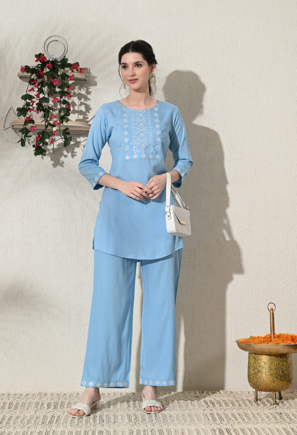 Women Rayon Kurta Set with Embroidery Work
