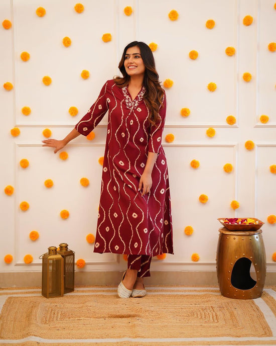 Red Kurta Set With Beautiful V-Neck Handwork Detailing